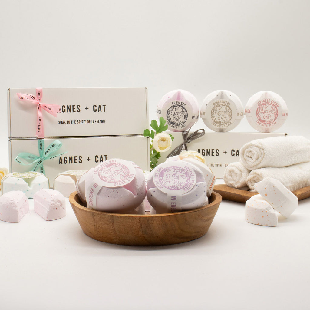 Agnes + Cat Berry & Fig Bath Fizzer Gift Set – view 8