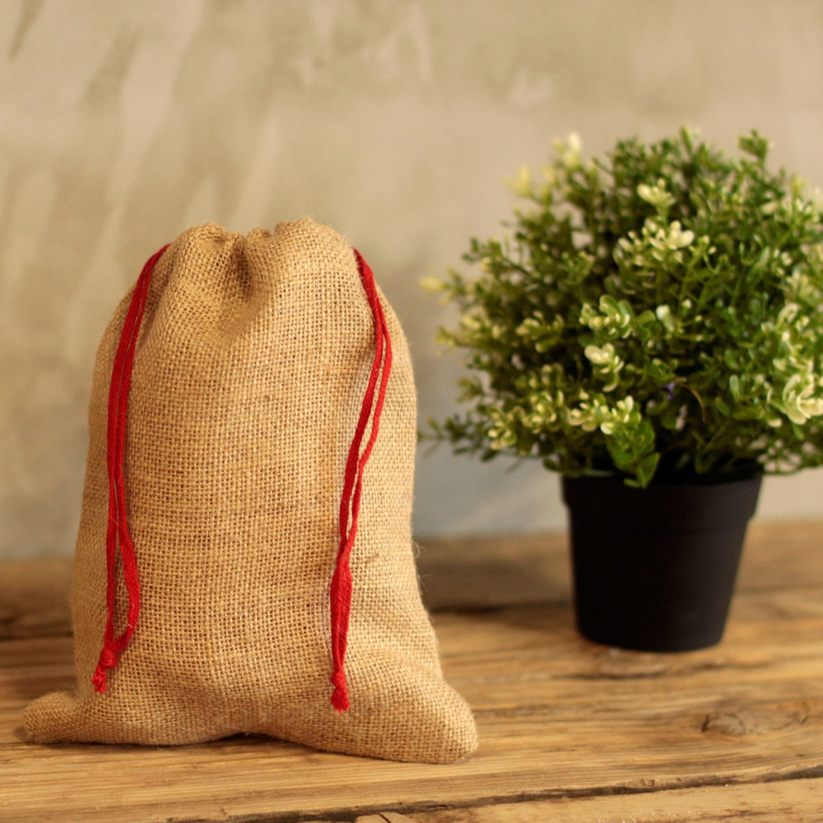 Small Jute Drawstring Sack 18x22cm – view 2