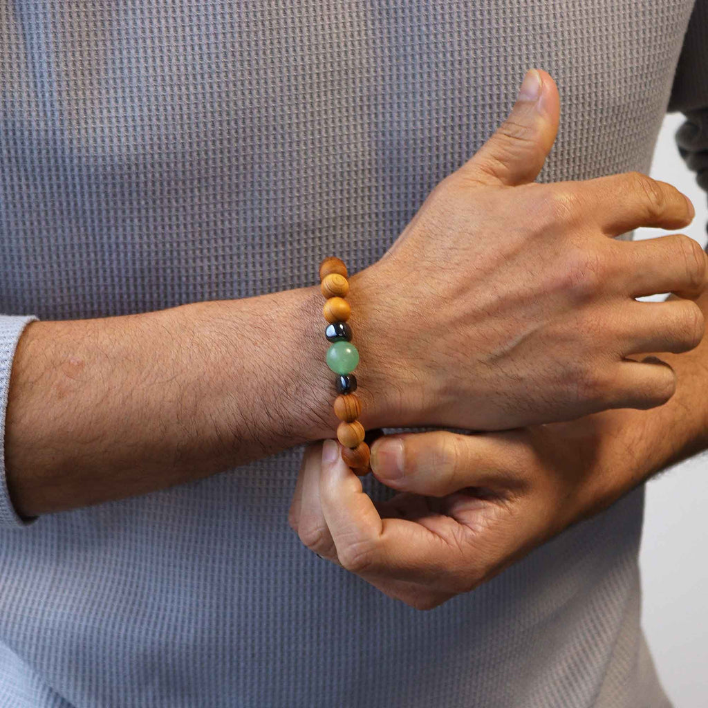 Cedarwood Sacral Chakra Bangle with Green Aventurine – view 3