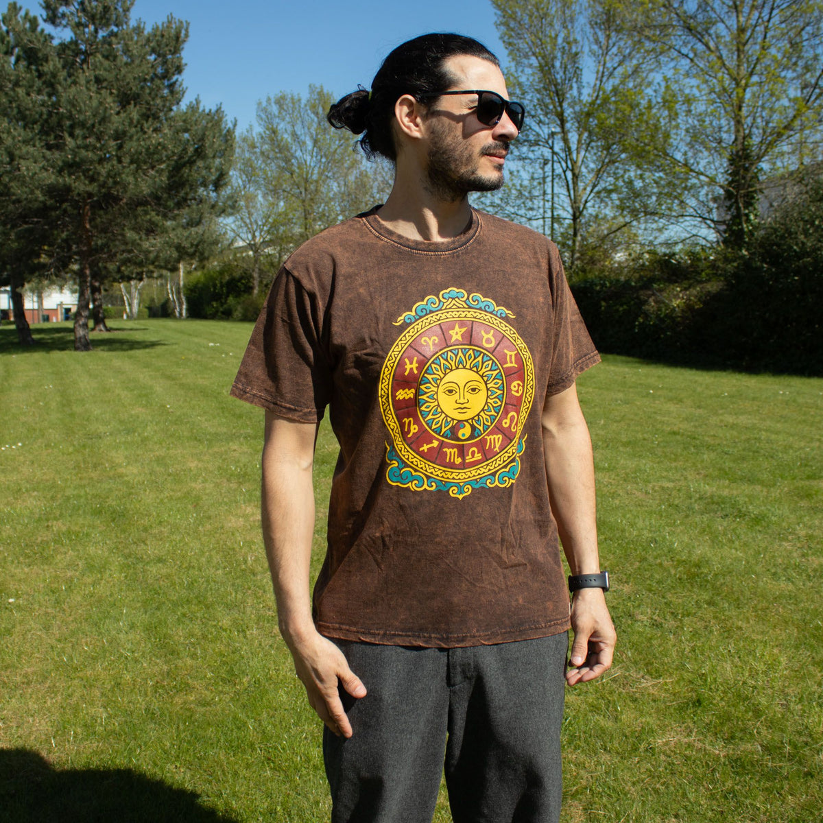 Nomad Sari Stonewashed T-Shirt - Sun & Zodiac - Brown - Small – view 3