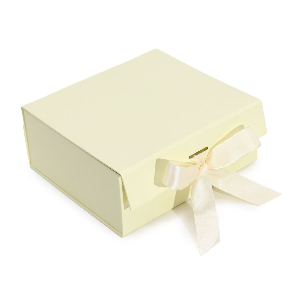 Flat Pack Gift Box Medium Square 20x18.2x8cm Ivory