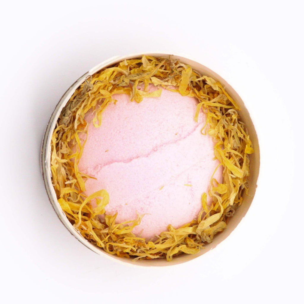 Blooming Pink Bliss Bath Bomb & Salt Gift Set – view 3