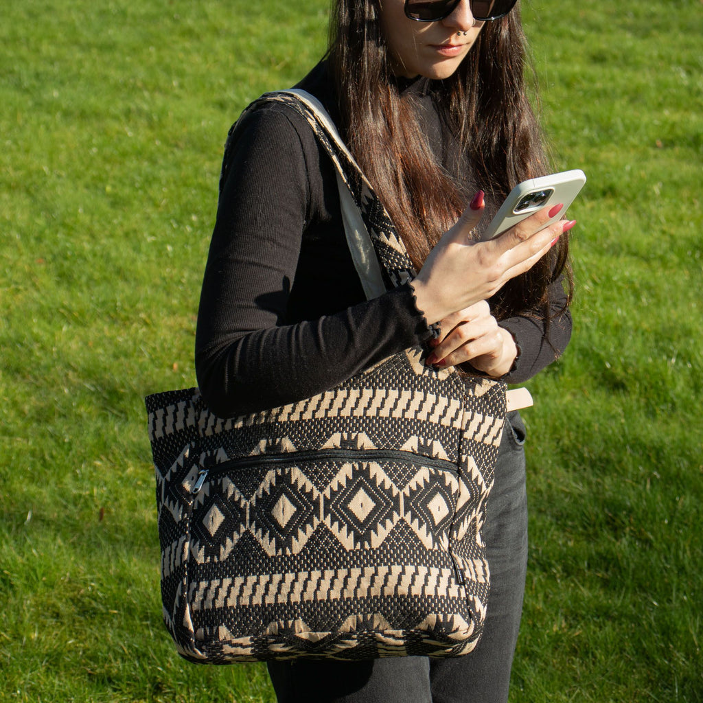 Desert Loom Geometric Jacquard Tote Bag 35x35cm – view 7