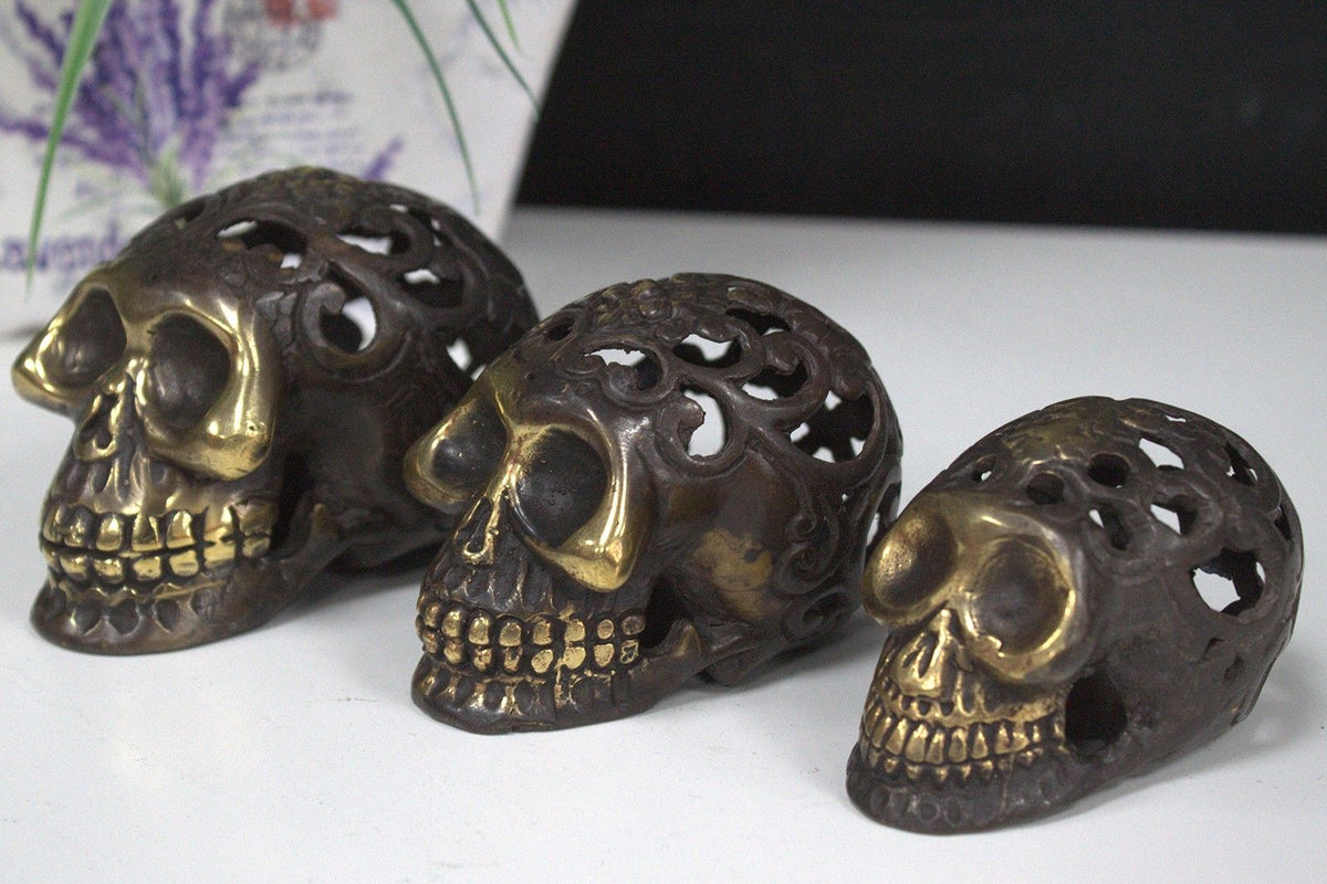 Vintage-Finish Brass Skull – Large