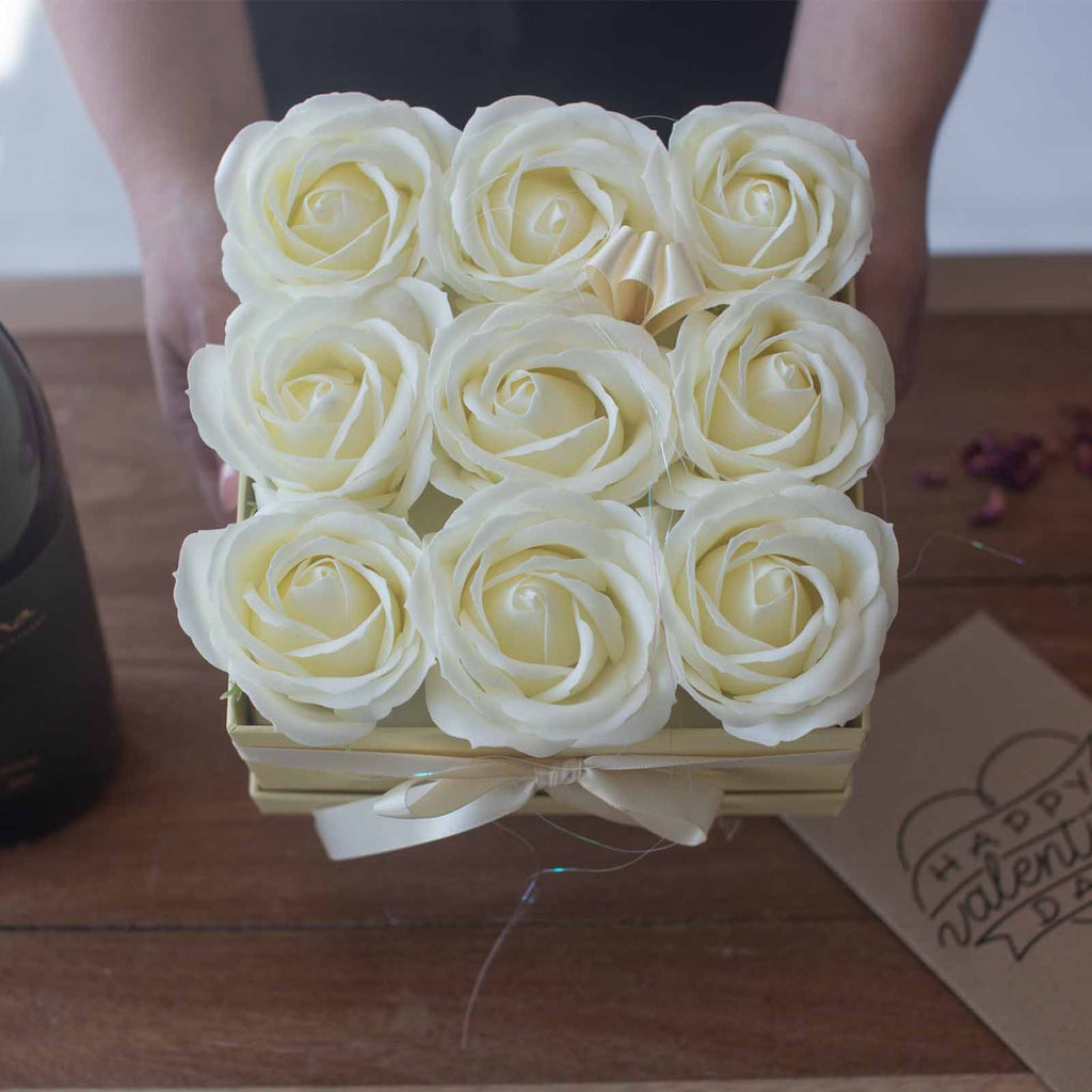 14 Cream Soap Roses Round Gift Box – view 10
