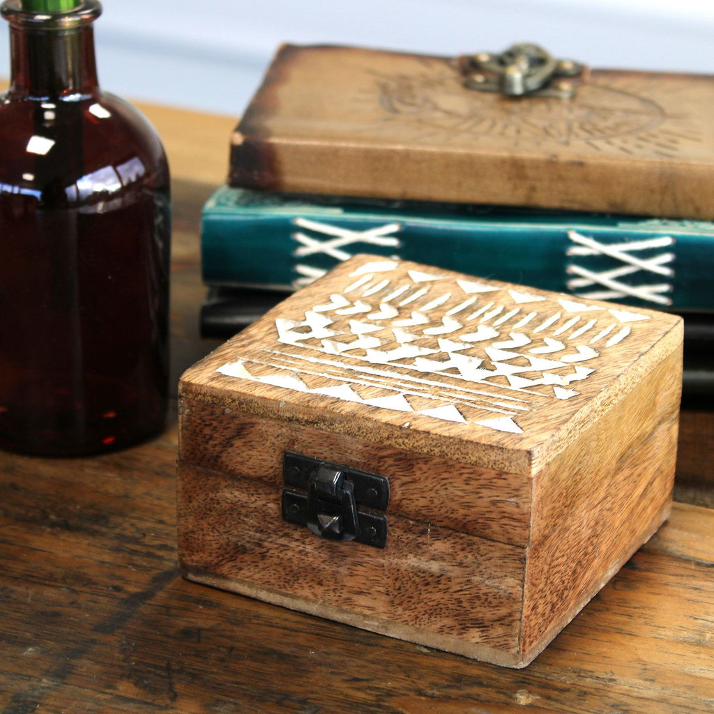 White Wash Mango Wood Box, Aztec Design, 10x10cm – view 2