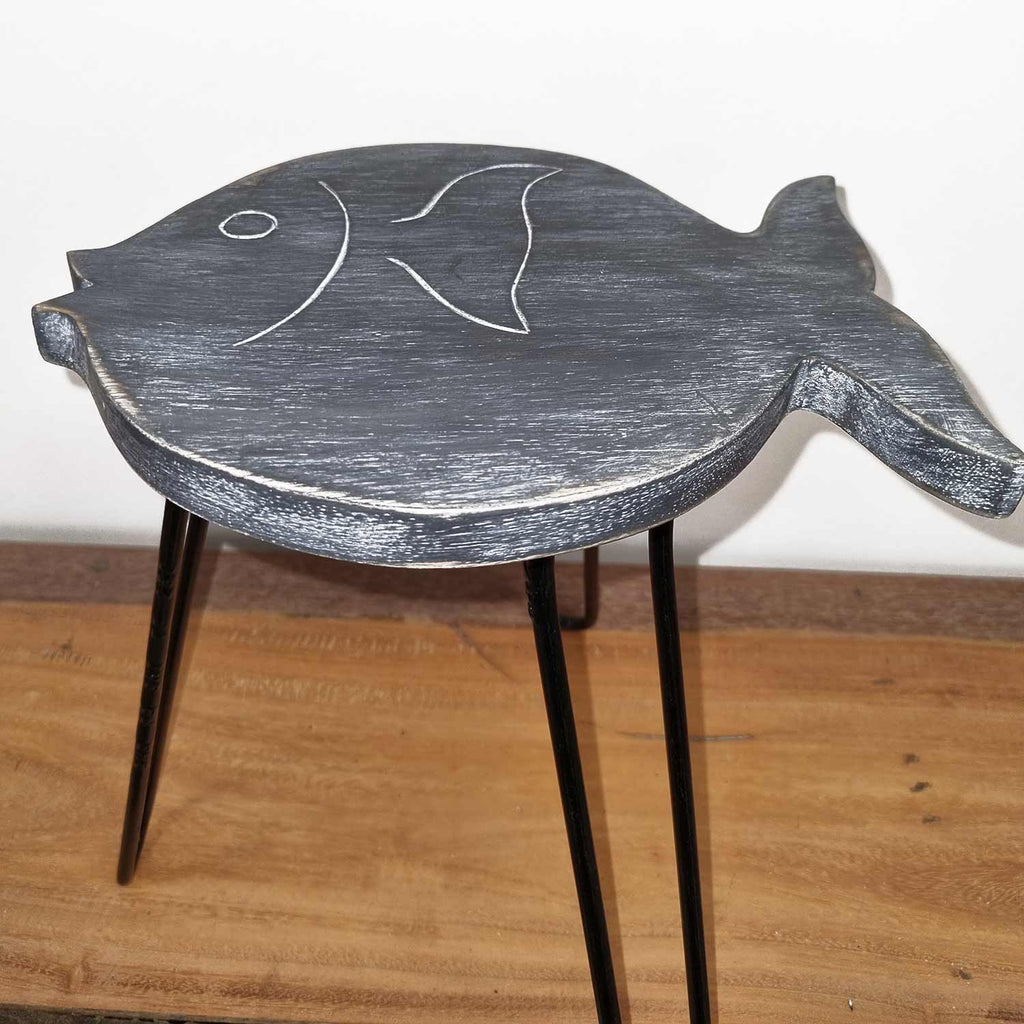 Albasia Wood Fish Stand - Greywash – view 3