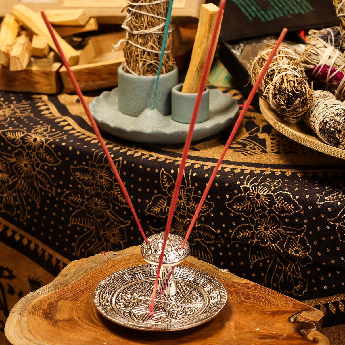 Mushroom Plate Incense Holder Silver Effect – view 3