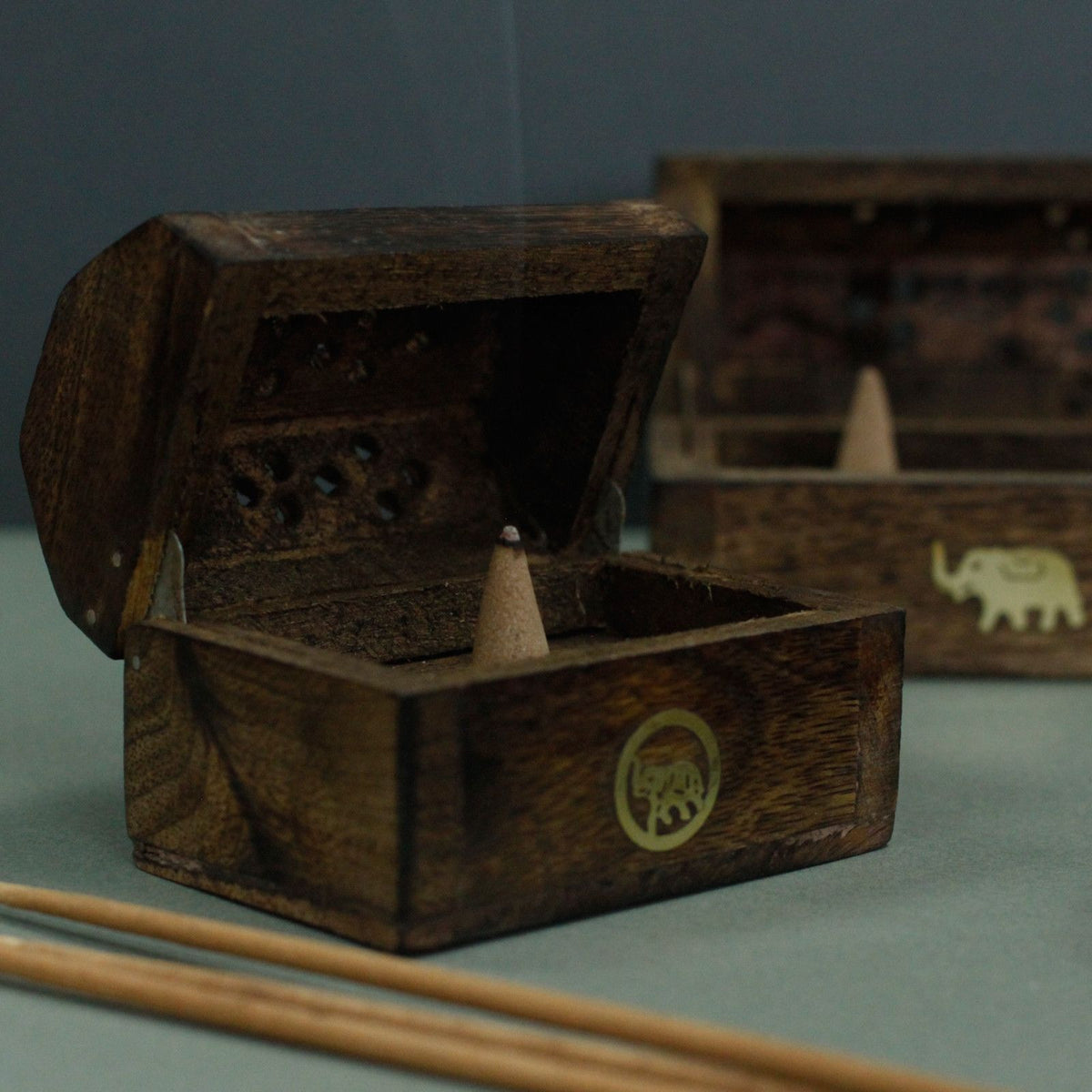 Mini Mango Wood Incense Cone Smoke Box – view 3
