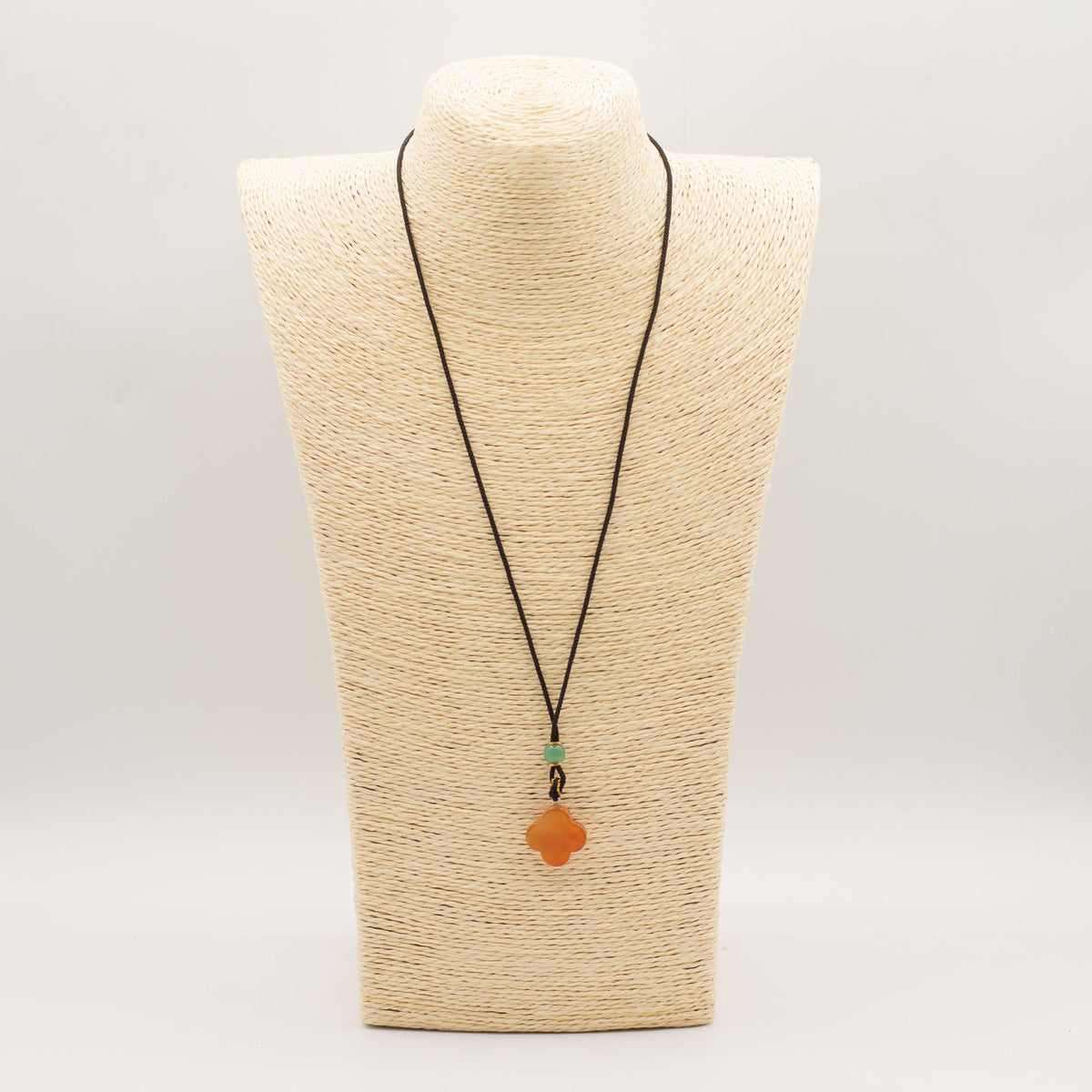 Red Jade Clover Cord Necklace Pendant – view 2