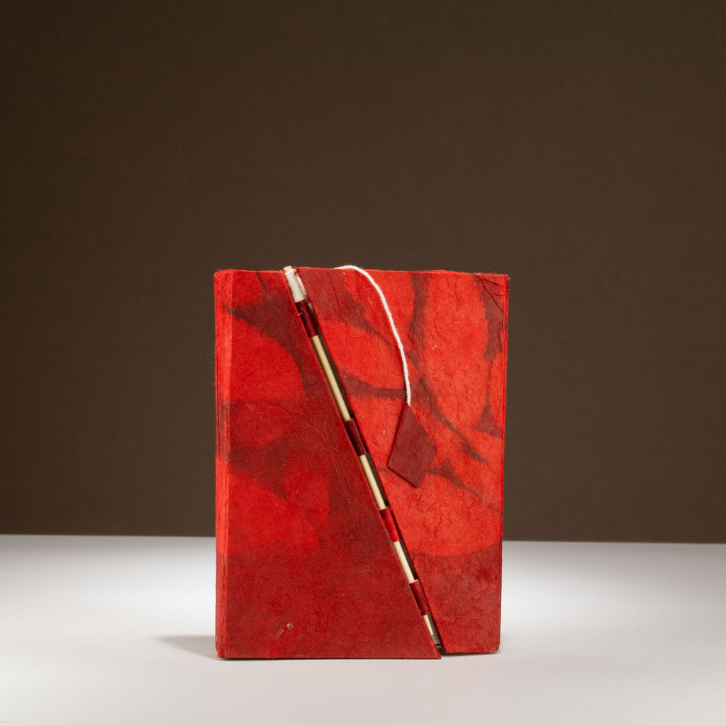 Lokta Bold Floral Notebook – Medium, Bamboo Lock – Ruby