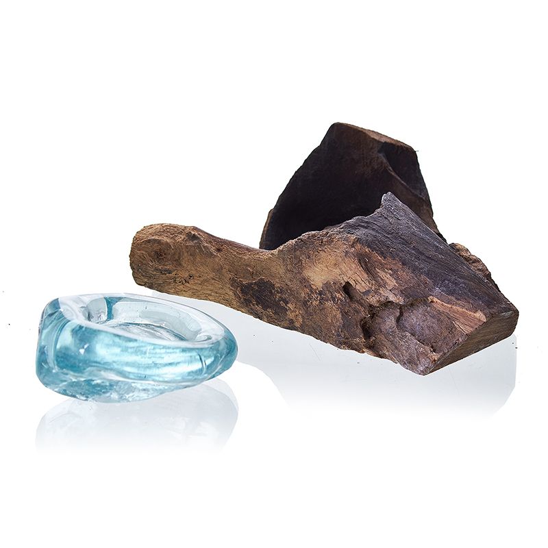Molten Glass Flat Candle Holder on Wood – view 5
