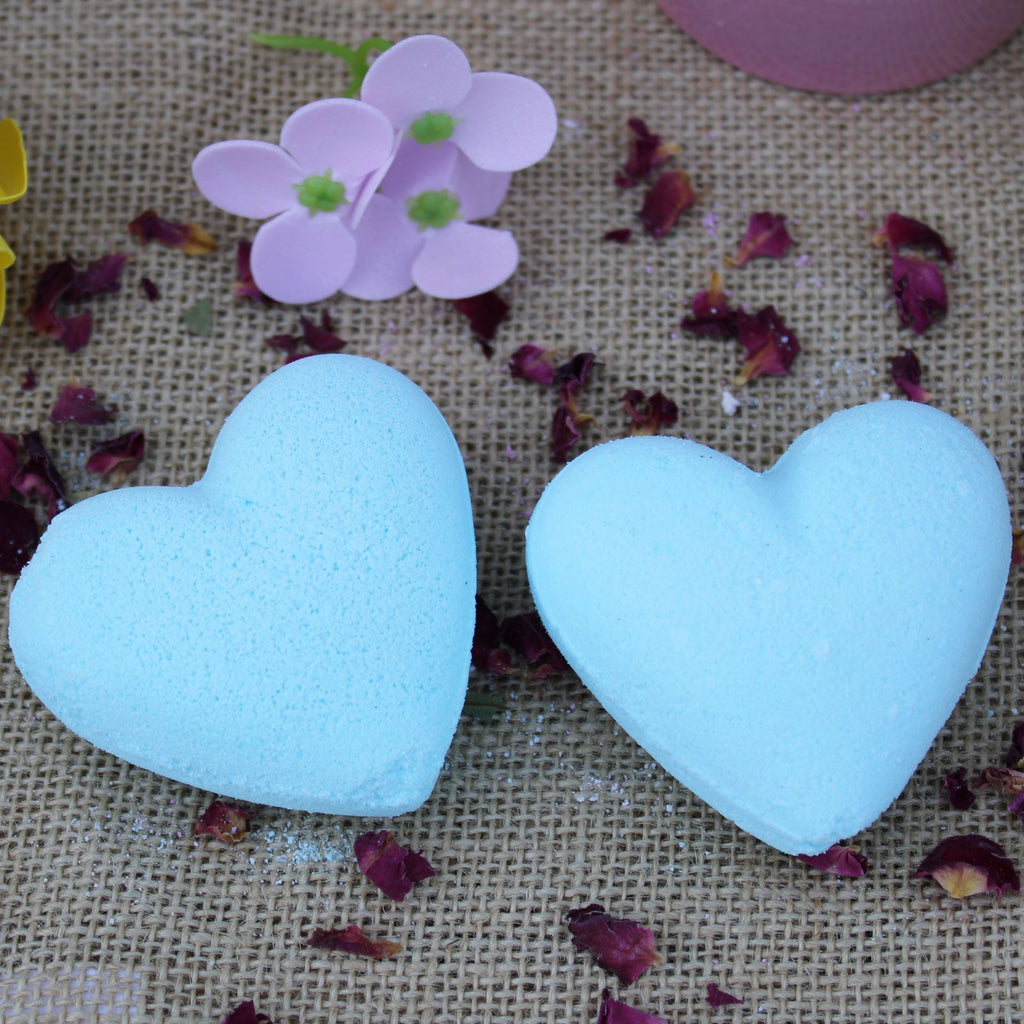 Love Heart Bath Bomb 70g - Baby Powder – view 3