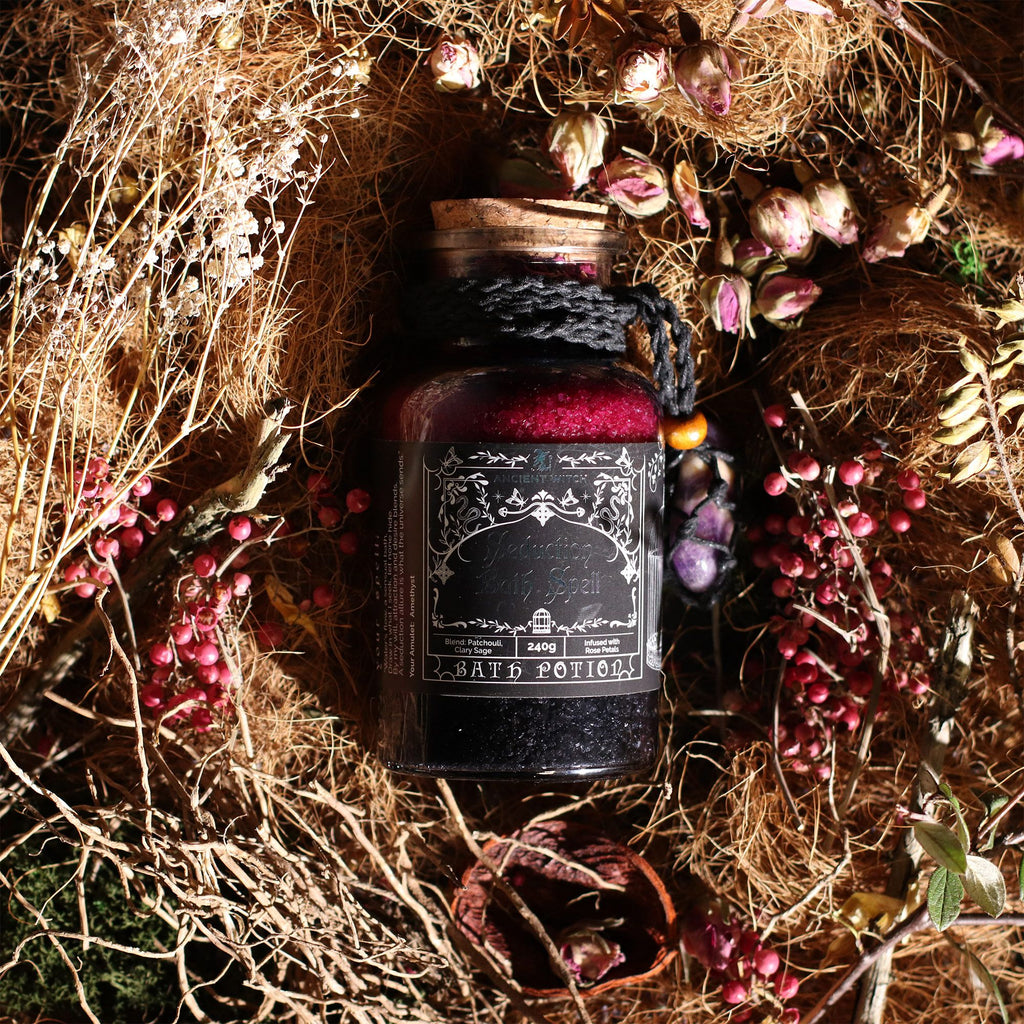 Ancient Witch Bath Spell Potion & Amethyst Crystal Amulet - Seduction – view 4