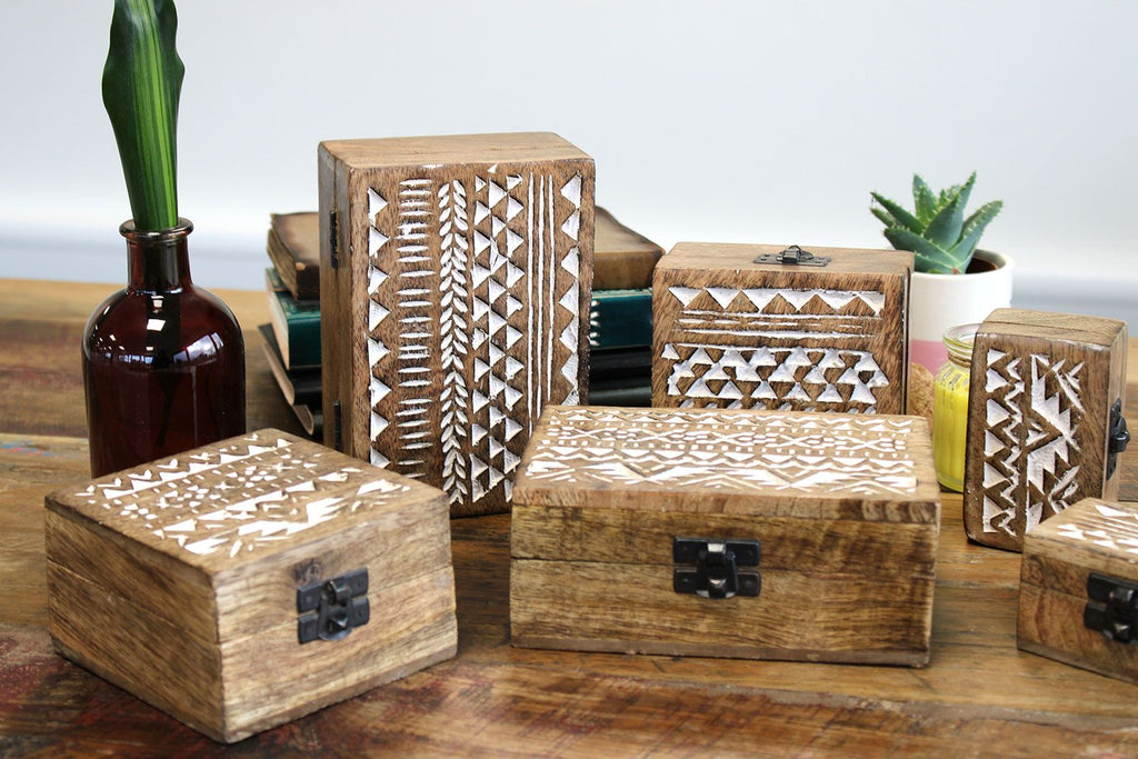 White Wash Mango Wood Box, Aztec Design, 15x10cm – view 3