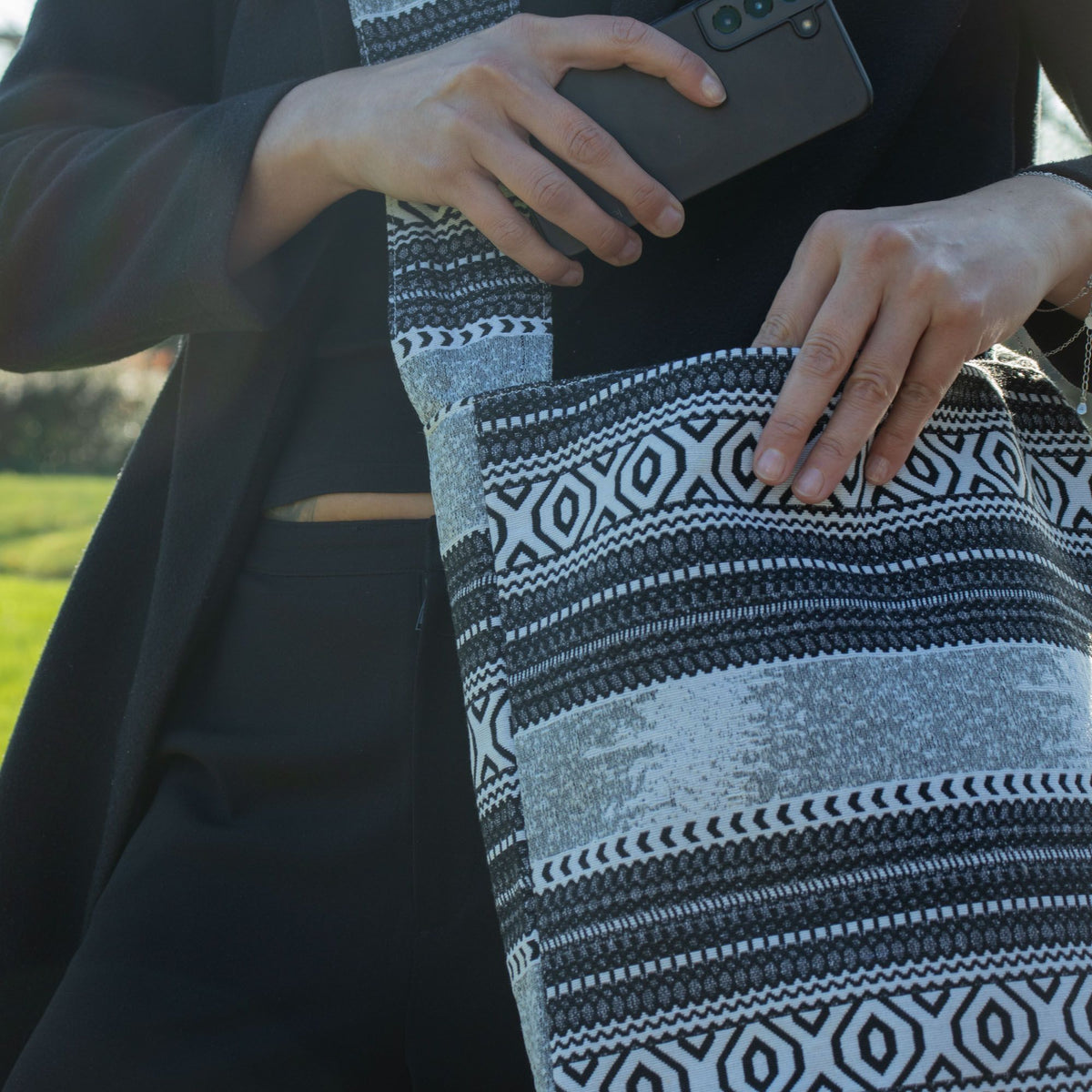 Urban Caravan Monochrome Jacquard Carryall Bag 40x35cm – view 3