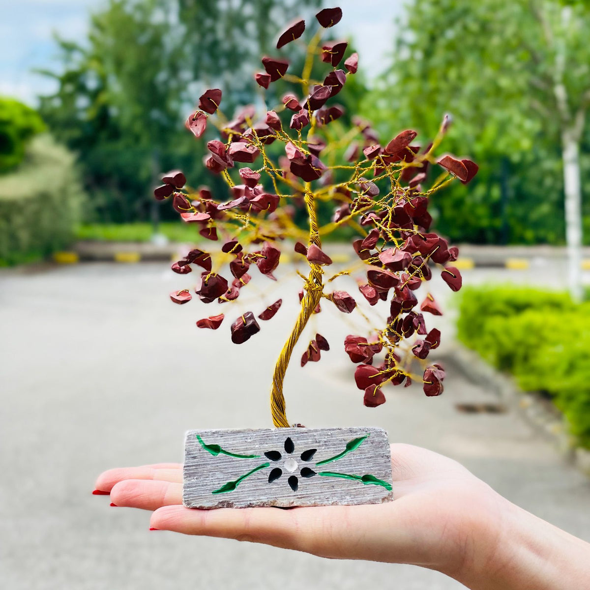 Red Jasper Gemstone Tree - 160 Stones – view 2