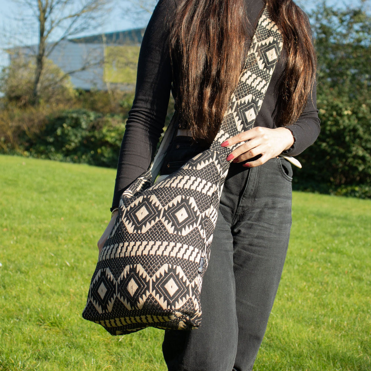 Desert Loom Geometric Jacquard Carryall Bag 40x35cm – view 5