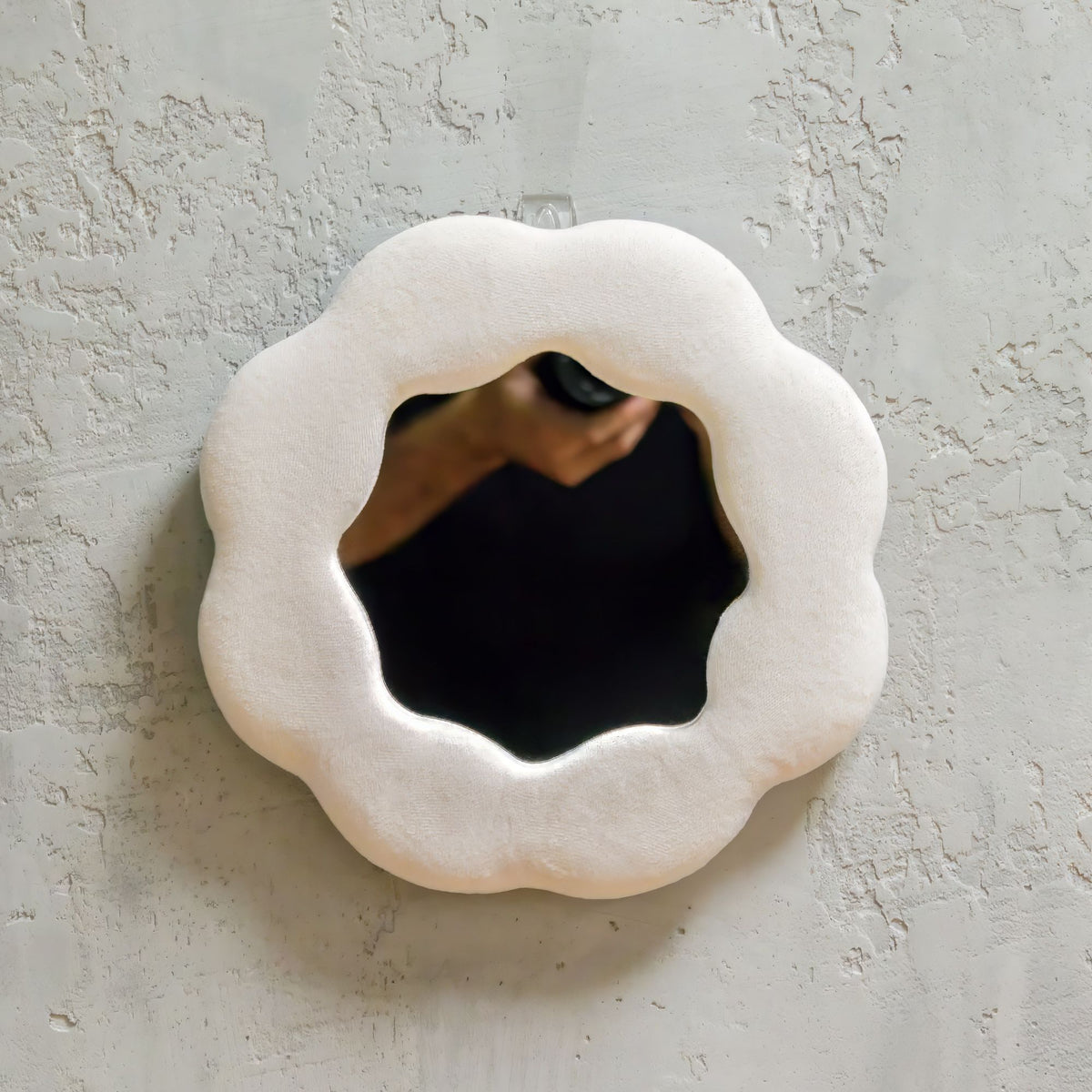 Squiggly Flower Mirror - Stone - 25.4 x 25.4 cm – view 5