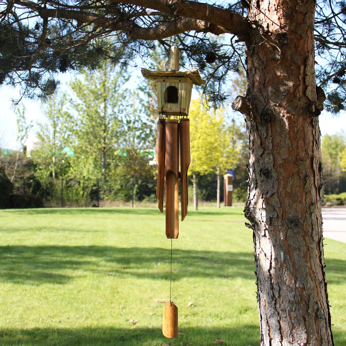 Square Seagrass Birdhouse with Wind Chimes, 49 x 15 cm – view 2