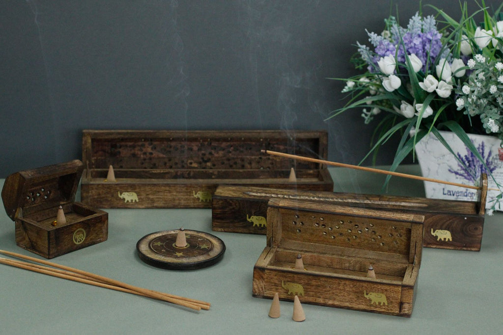 Mango Wood Incense Box - Assorted Carved Designs – view 5