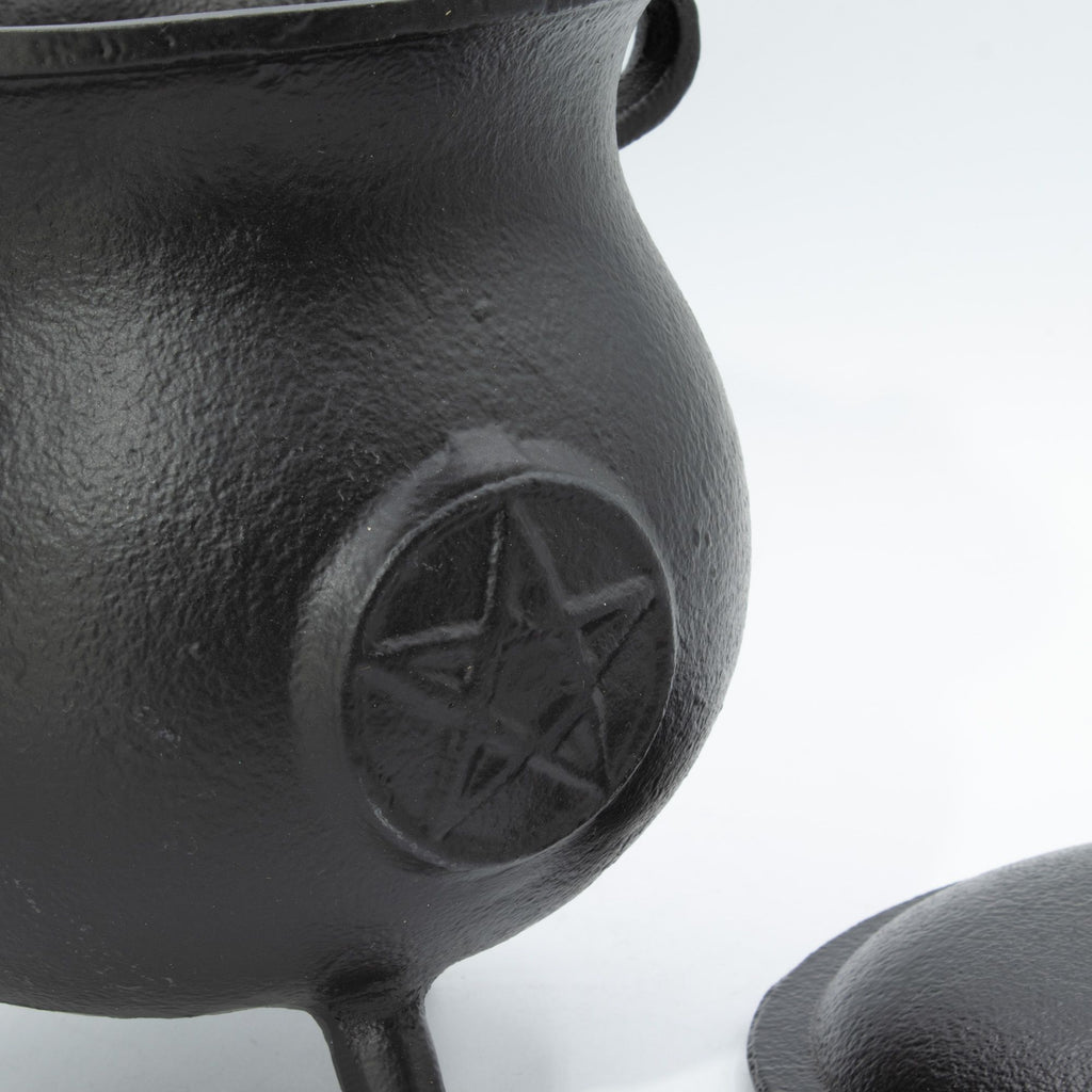 Extra Large Cast Iron Cauldron with Pentagram 23x18cm – view 5