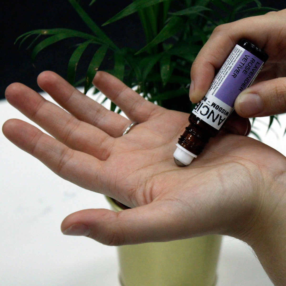 Just Chill Essential Oil Roll-On Blend 10ml – view 10
