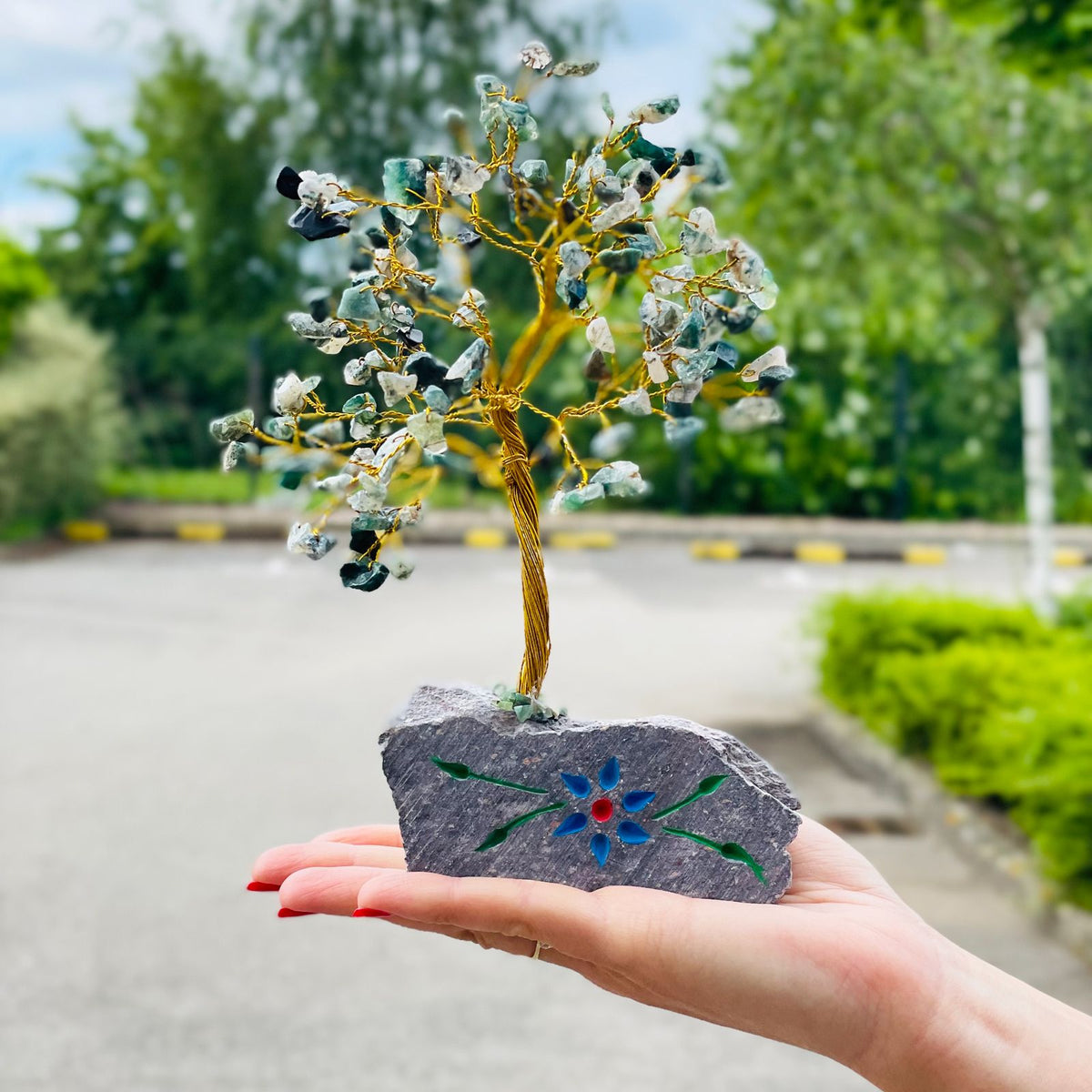 Moss Agate Gemstone Tree - 160 Stones - 20.5cm – view 3