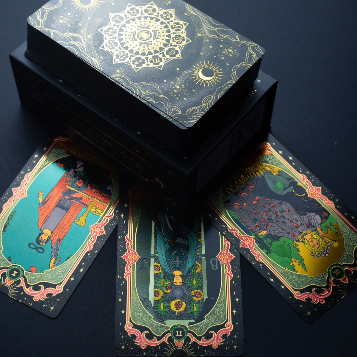 Gold Foil Tarot Card Set with Guidebook – view 5