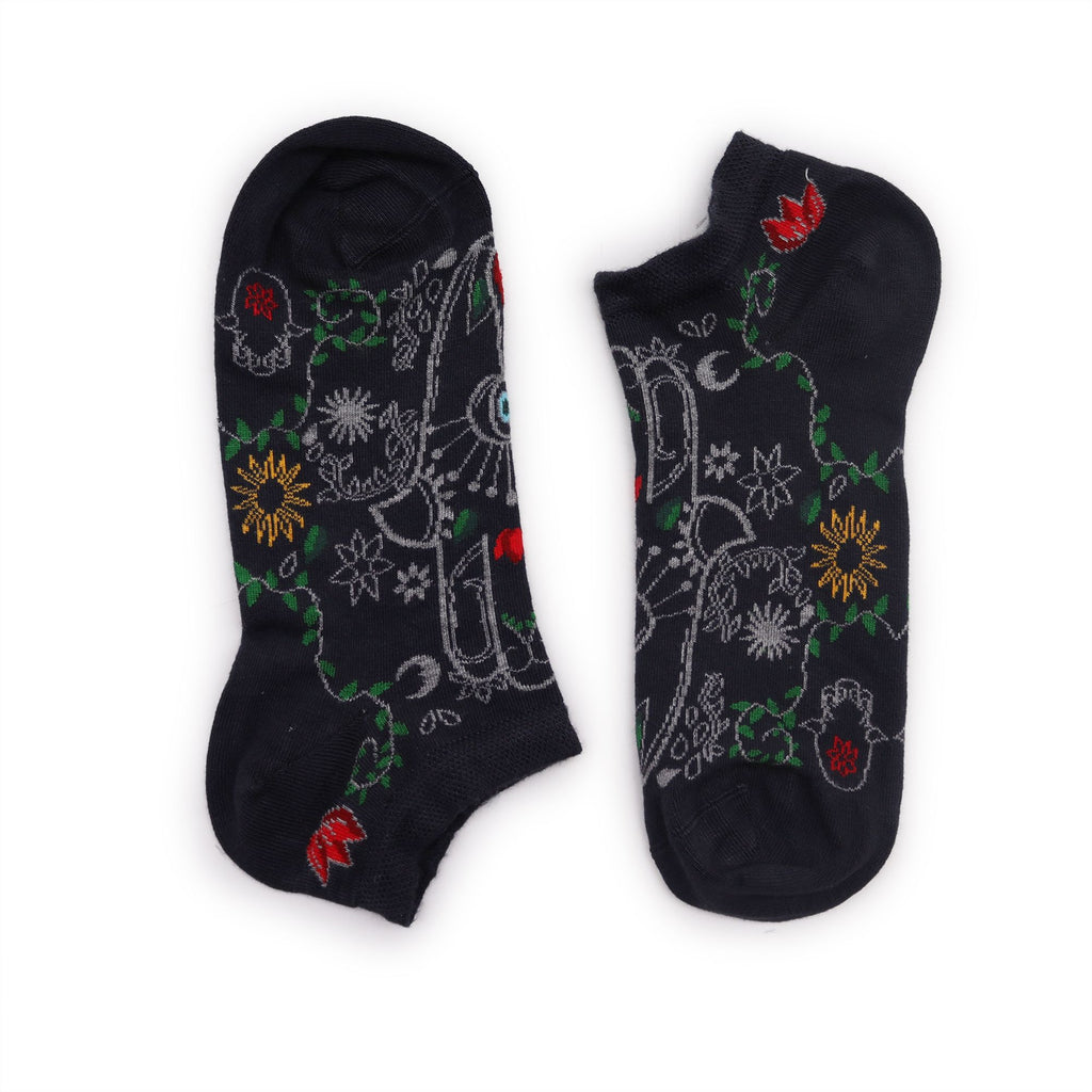 Hop Hare Bamboo Low Trainer Socks - Hamsa Hand – view 4