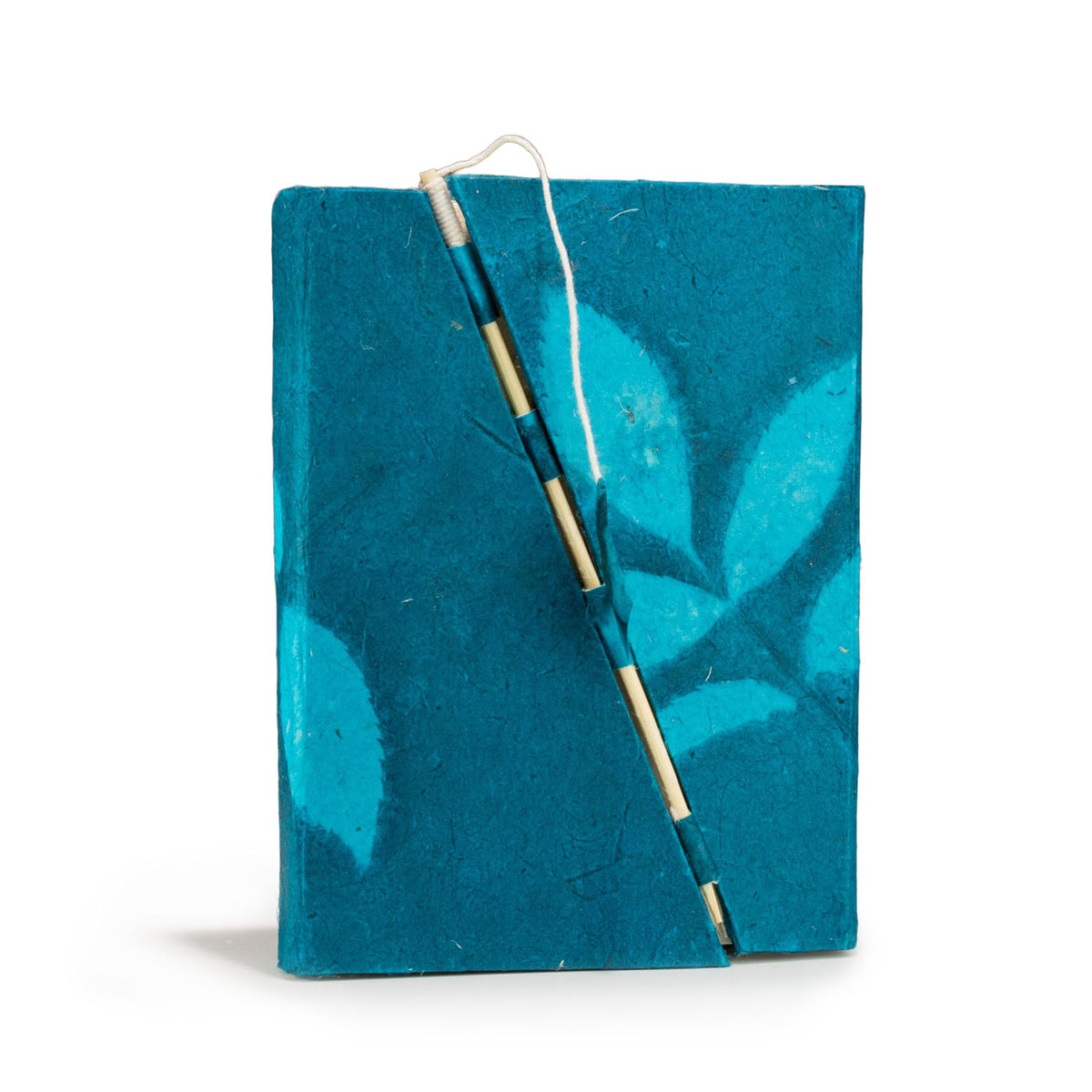 Lokta Bold Floral Notebook – Medium, Bamboo Lock – Midnight Blue