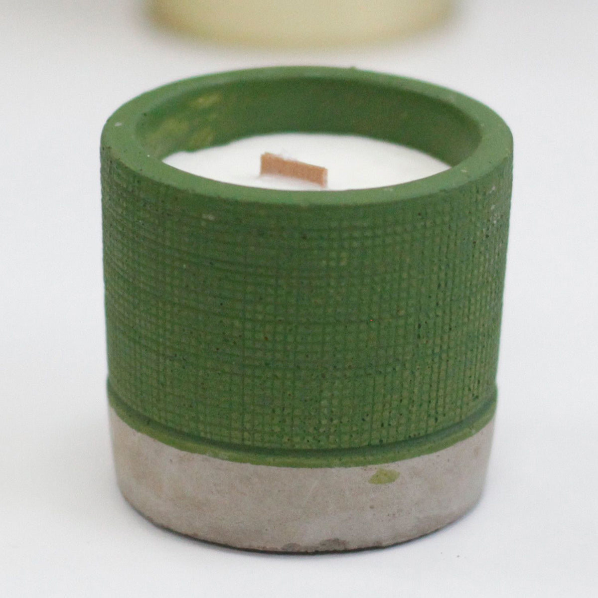 Concrete Wooden Wick Candle - Green - Sea Moss & Herbs – view 6