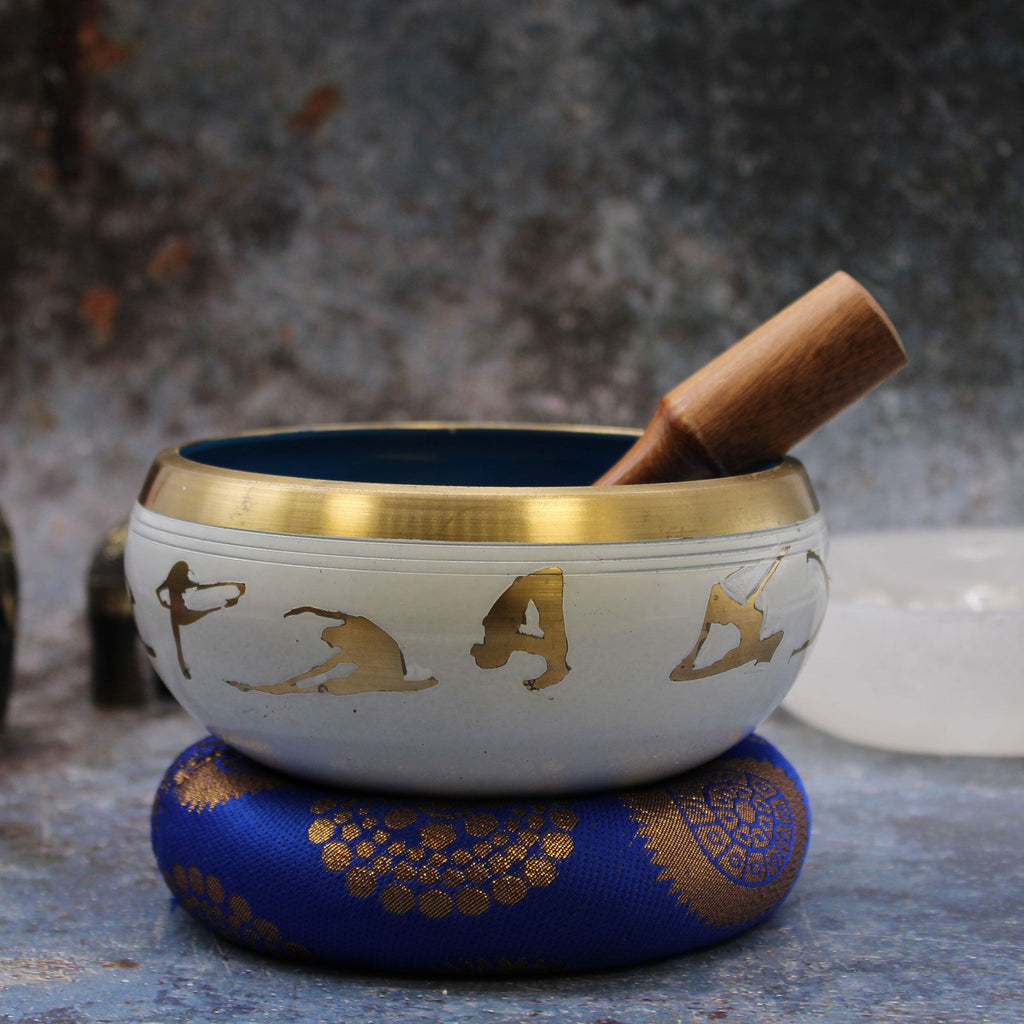 Large Yoga Moves Singing Bowl Set - White/Blue (14cm)