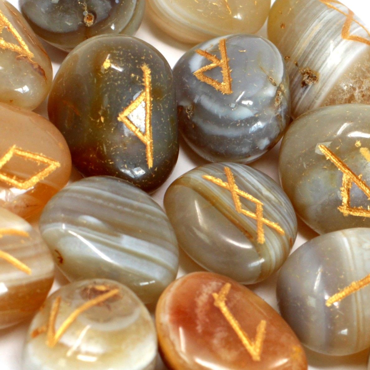 Banded Agate Rune Set in Cotton Pouch