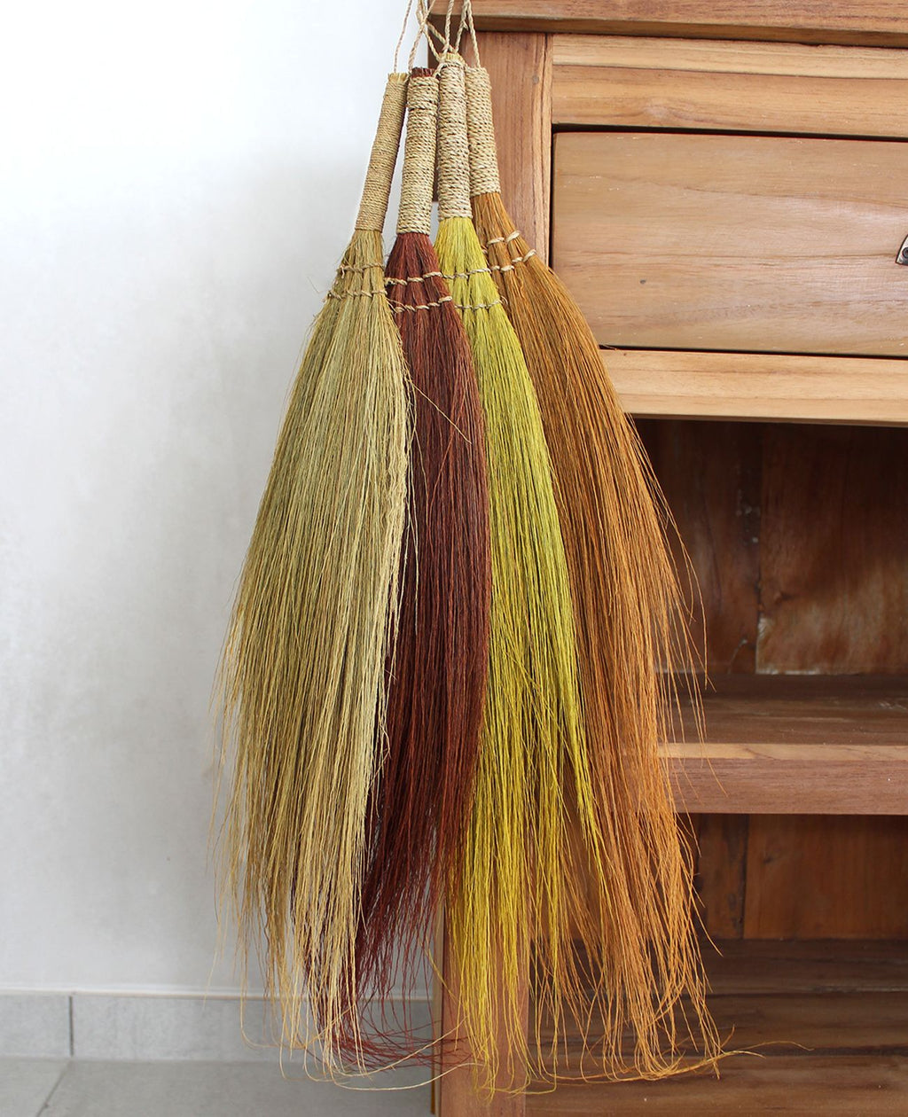 Seagrass Long Broom Set of 4 - Natural – view 2