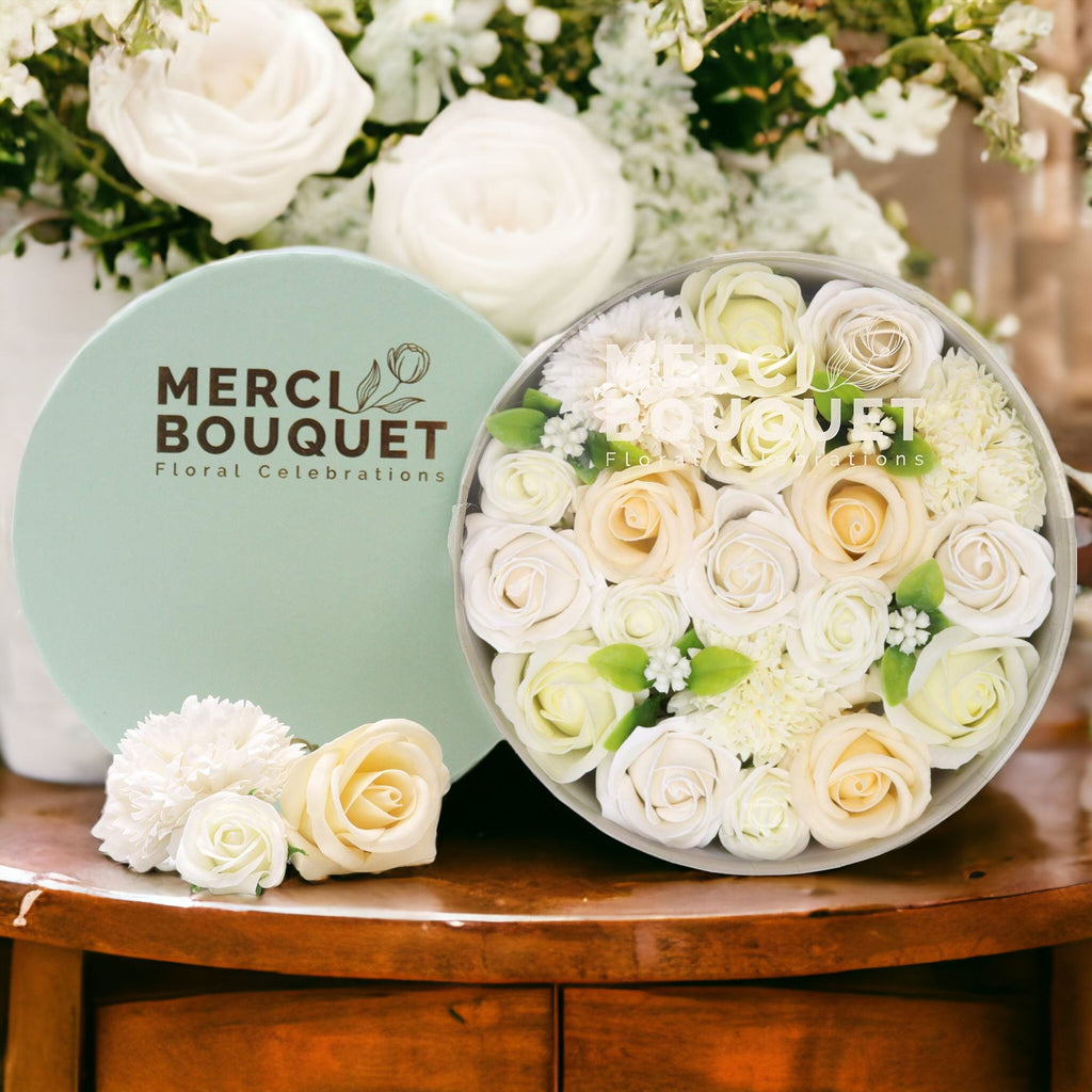 Round Soap Flower Gift Box - Wedding White & Ivory – view 3