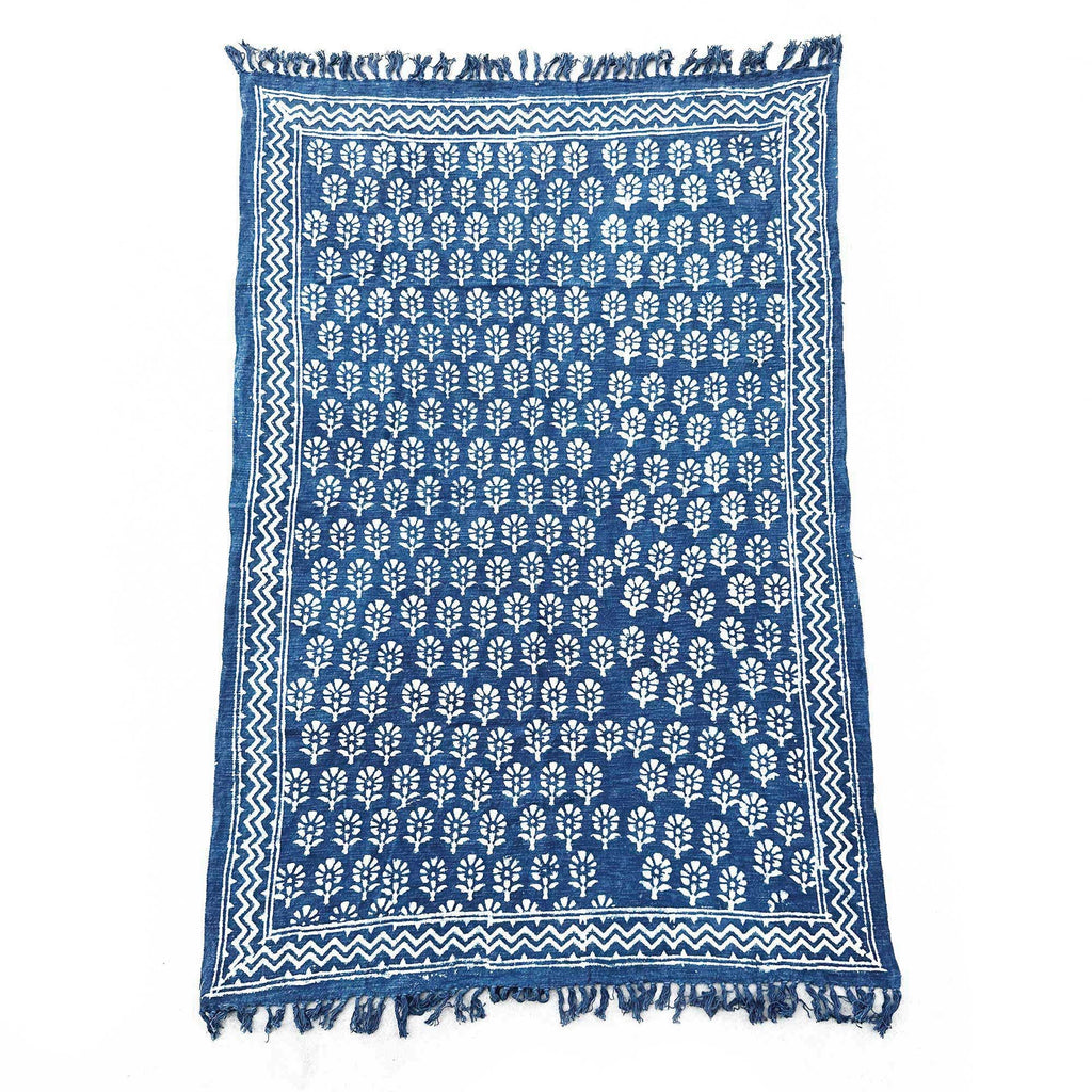 Handmade Indigo Throw - 170x120cm - Chhota Flower – view 4