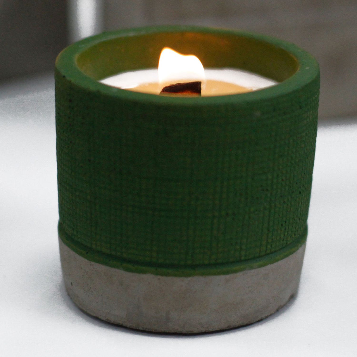 Concrete Wooden Wick Candle - Green - Sea Moss & Herbs – view 2
