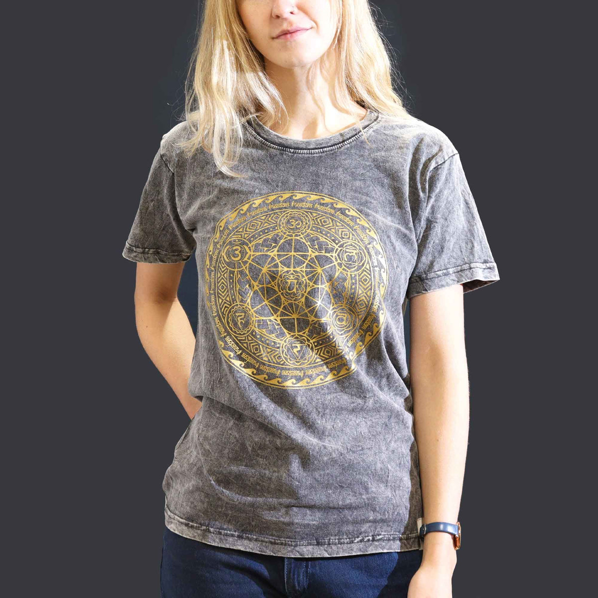 Nomad Sari Stonewashed T-Shirt - Chakra - Dark Grey - Small – view 3