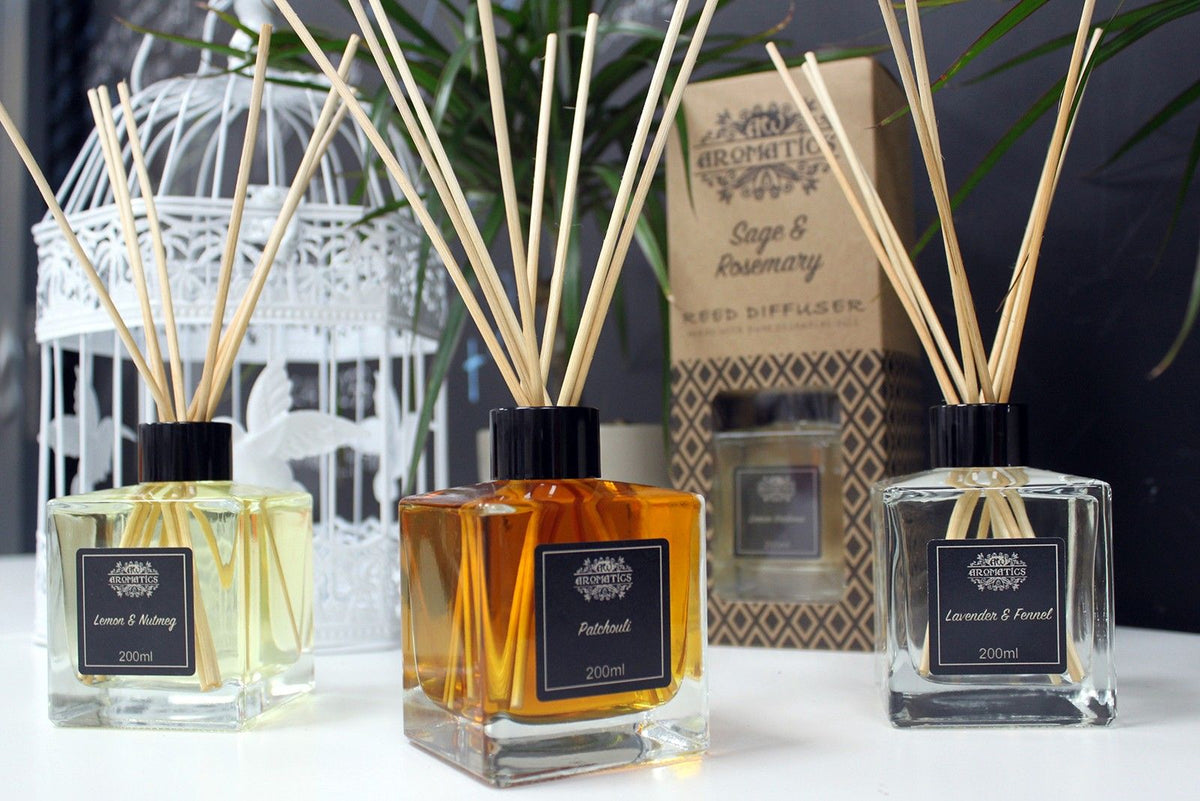 Peppermint & Frankincense Essential Oil Reed Diffuser 200ml – view 4