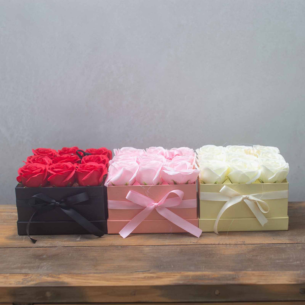 9 Pink Soap Roses Square Gift Box – view 4