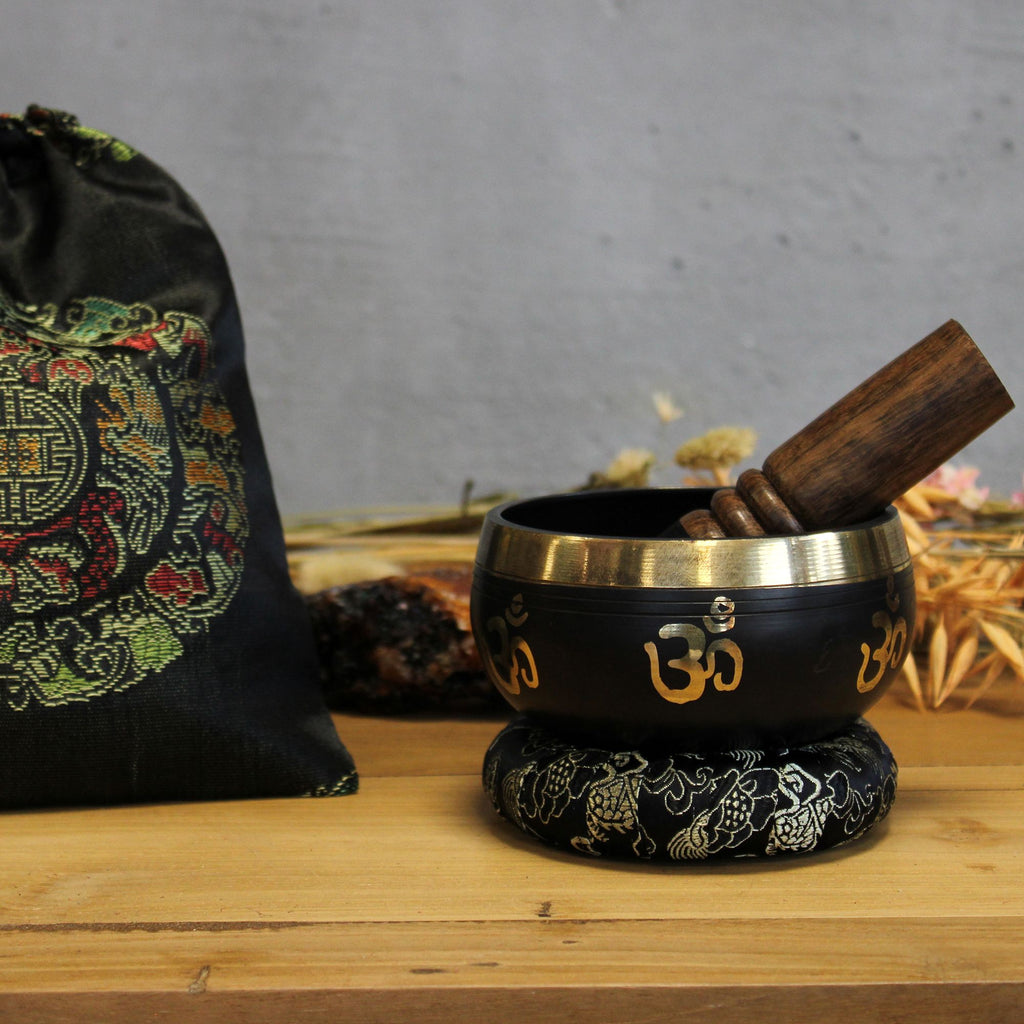 Yoga Om Singing Bowl Gift Set 9cm – view 3