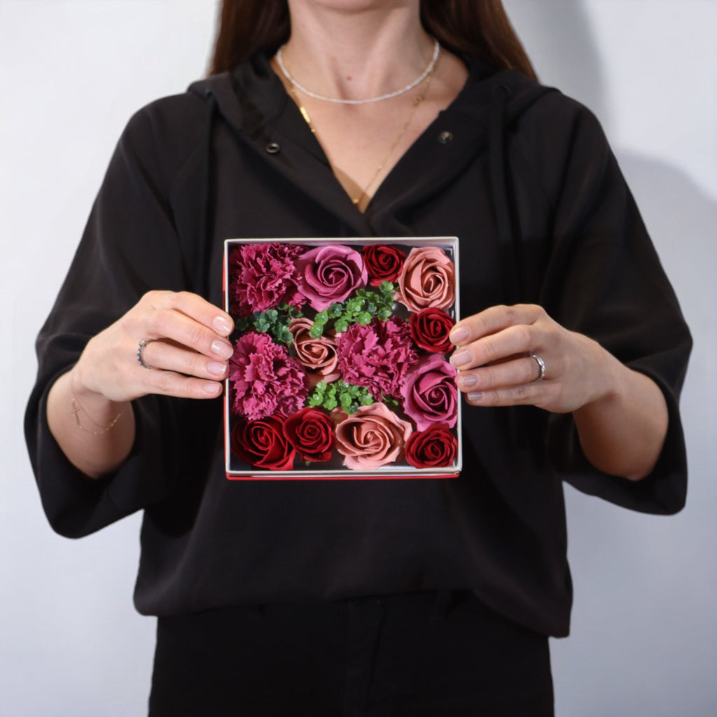 Square Soap Flower Gift Box - Vintage Roses – view 2