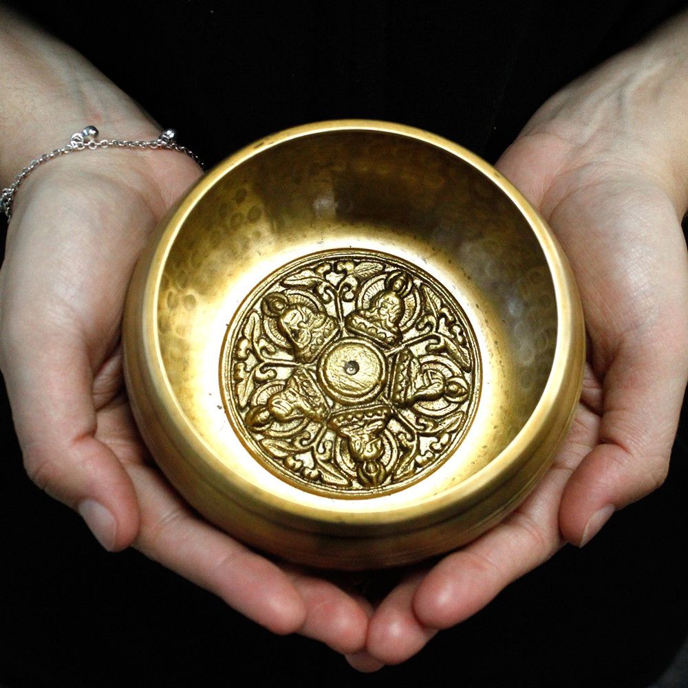 Five Buddha Singing Bowl Set - 13cm Brass – view 3