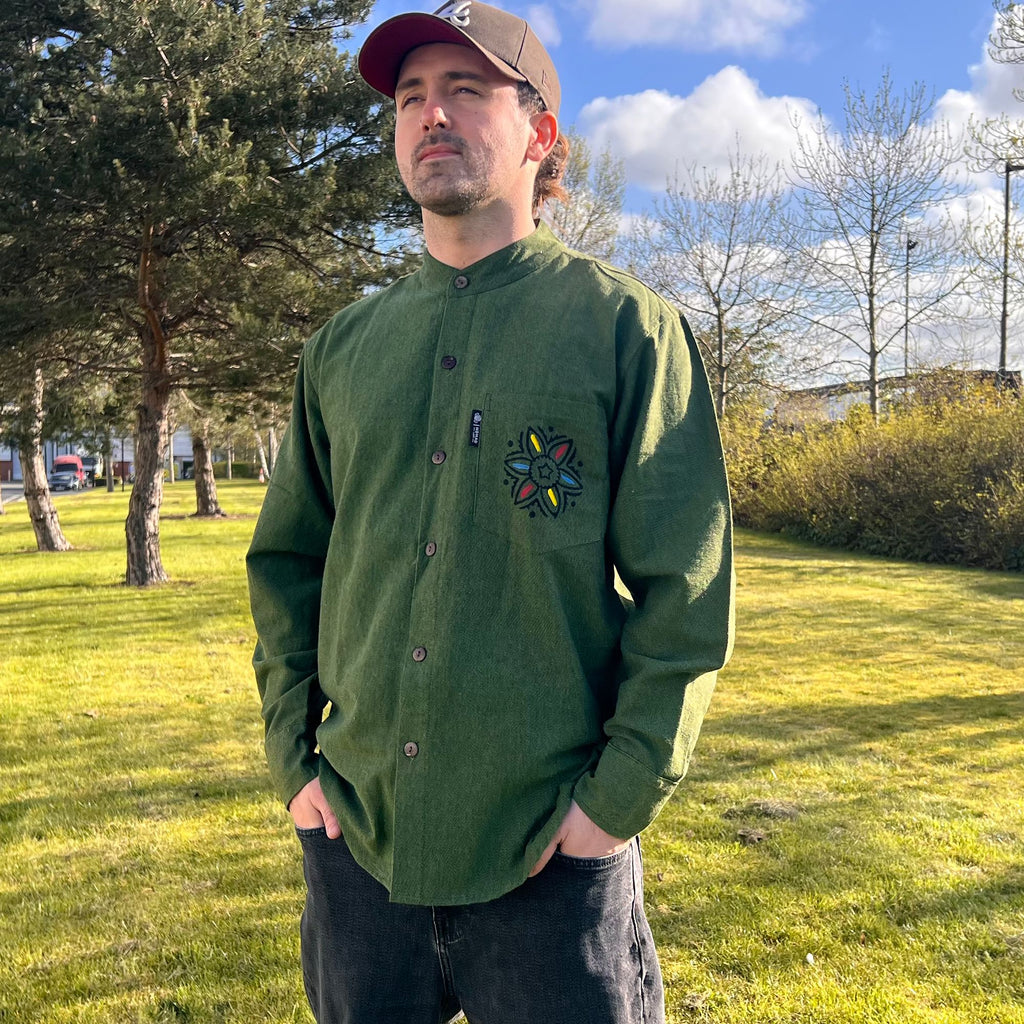 Nomad Sari Kathmandu Shirt - Forest Green - Medium – view 11
