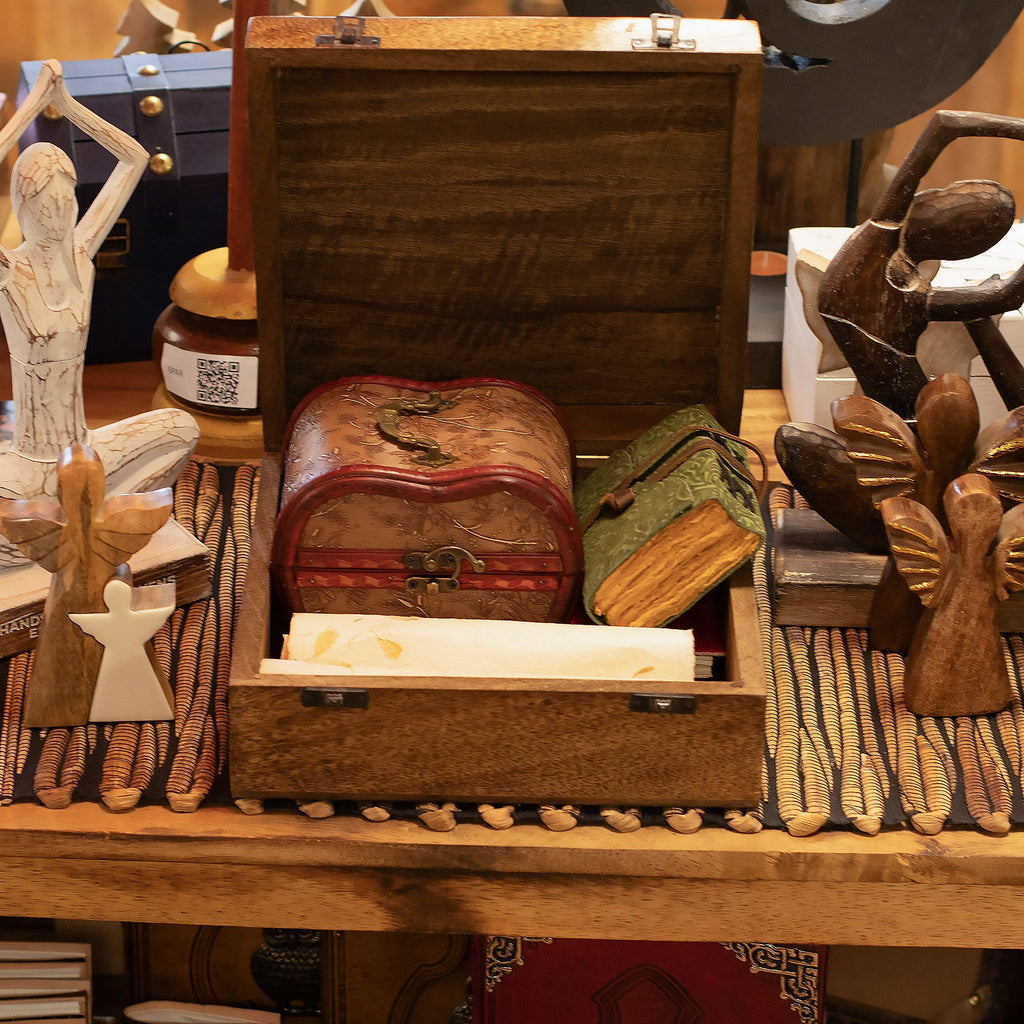 Extra Large Mango Wood Box, Buddha Bodhi Tree – view 2