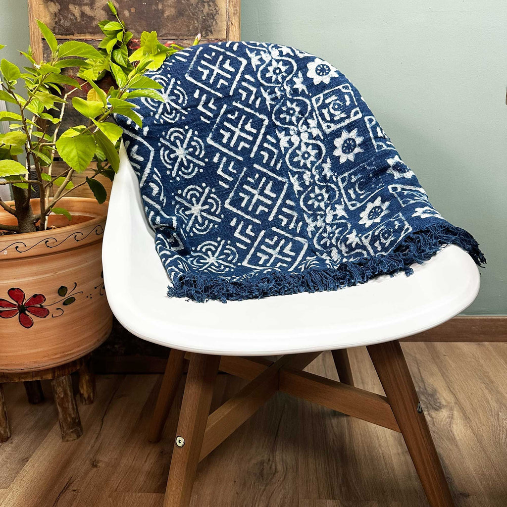 Handmade Indigo Throw - 170x120cm - Desi Stripes – view 3