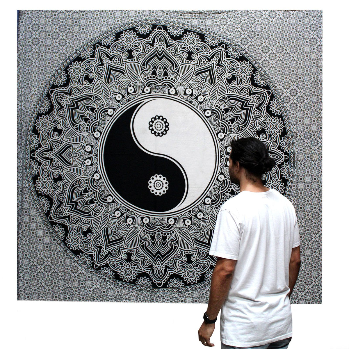 Black and White Cotton Bedspread, Yin Yang
