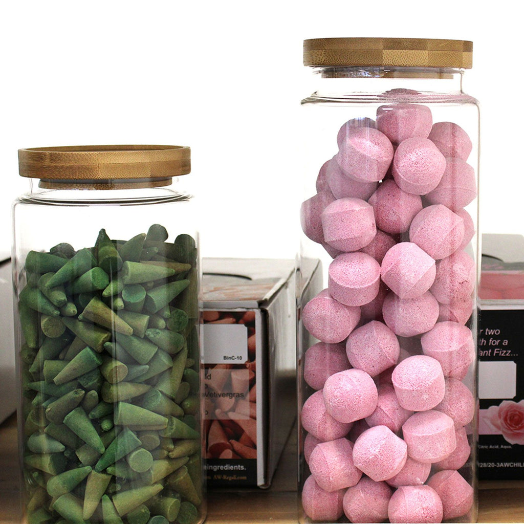 Cottage Glass Storage Jar with Bamboo Lid - 15 cm – view 5