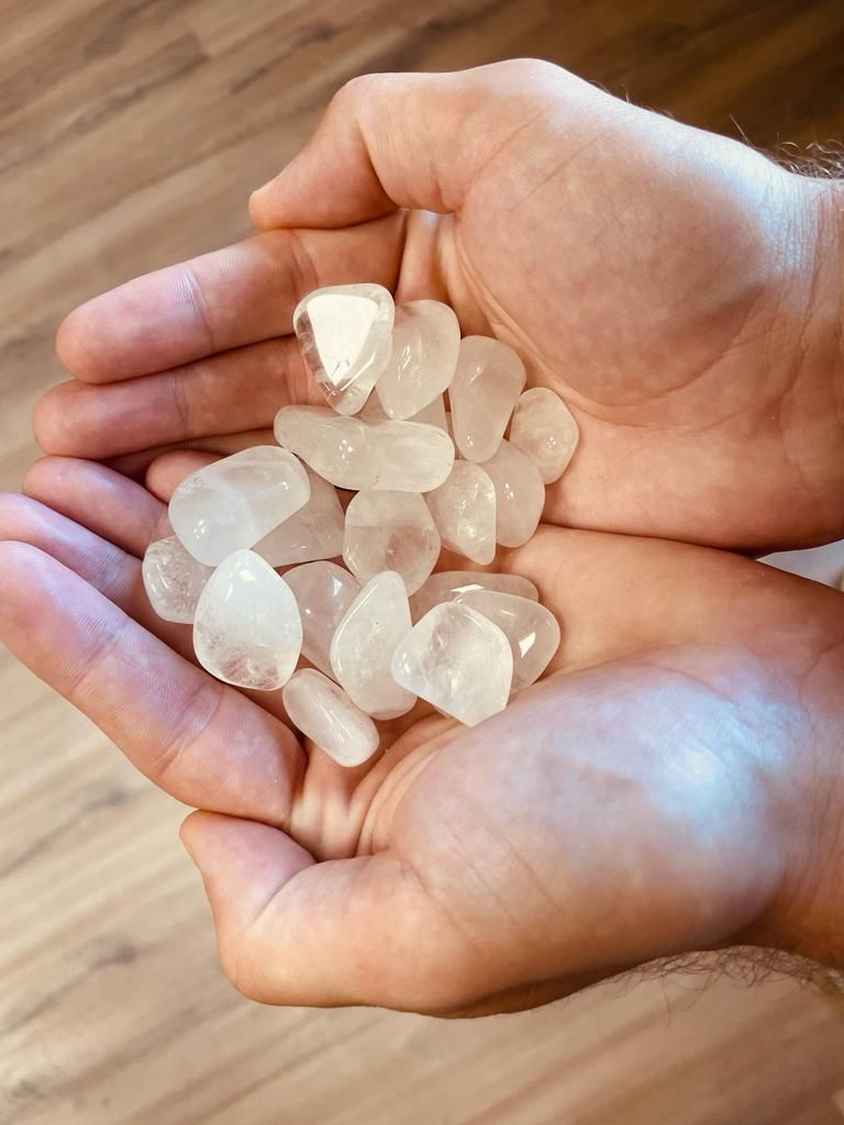 Pack of 24 Large Tumble Stones - Rock Crystal Grade A – view 12